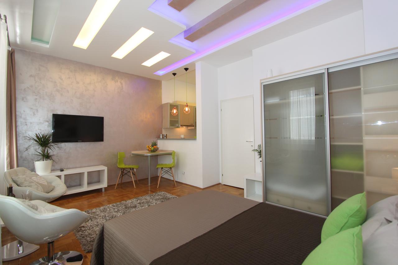 New Belgrade Apartment In エクステリア 写真